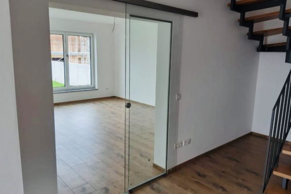 dezente Glasschiebetür