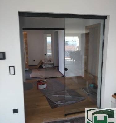 Glasschiebetür in Black-Editon